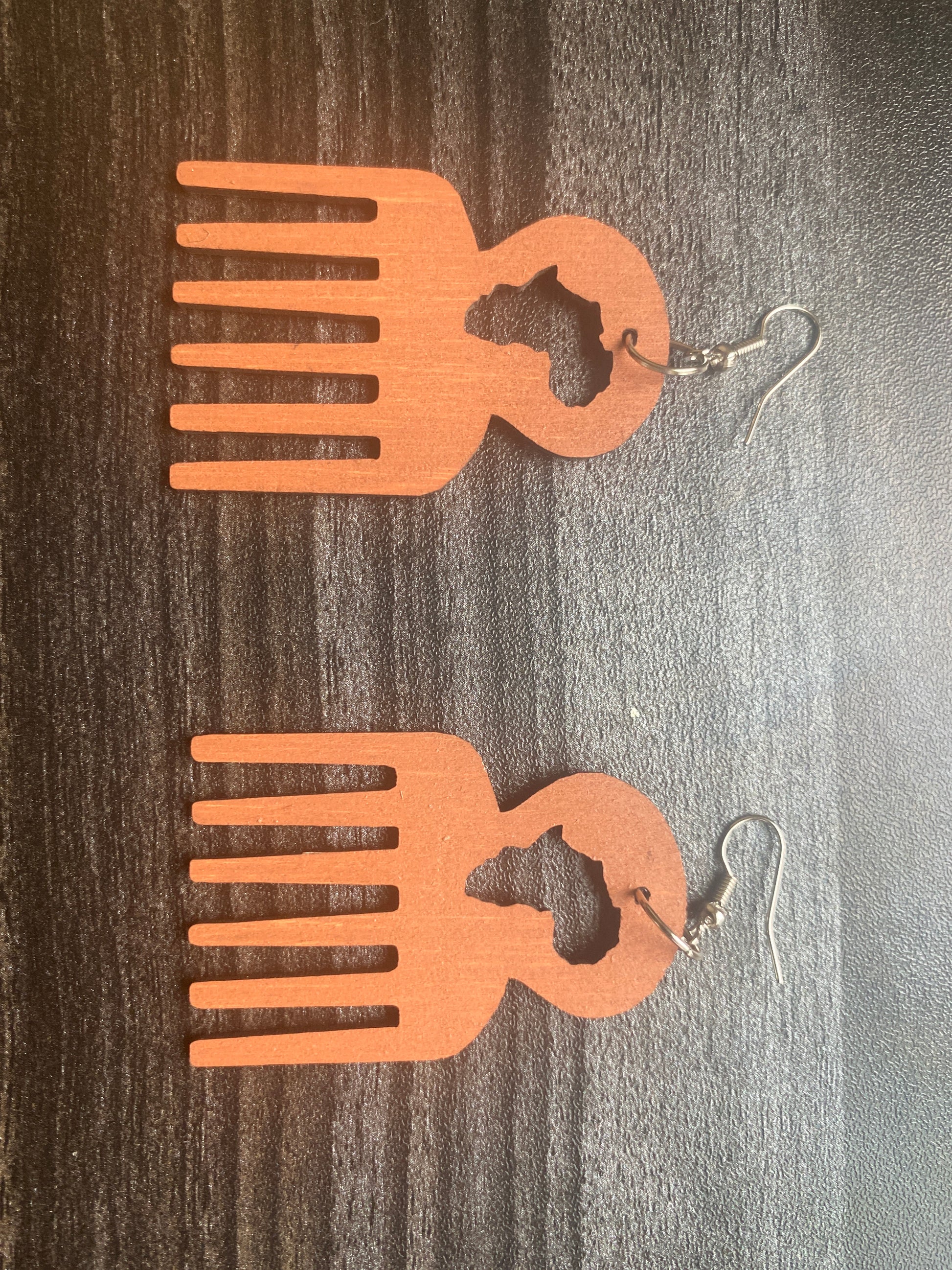 Pair of wooden comb earrings 