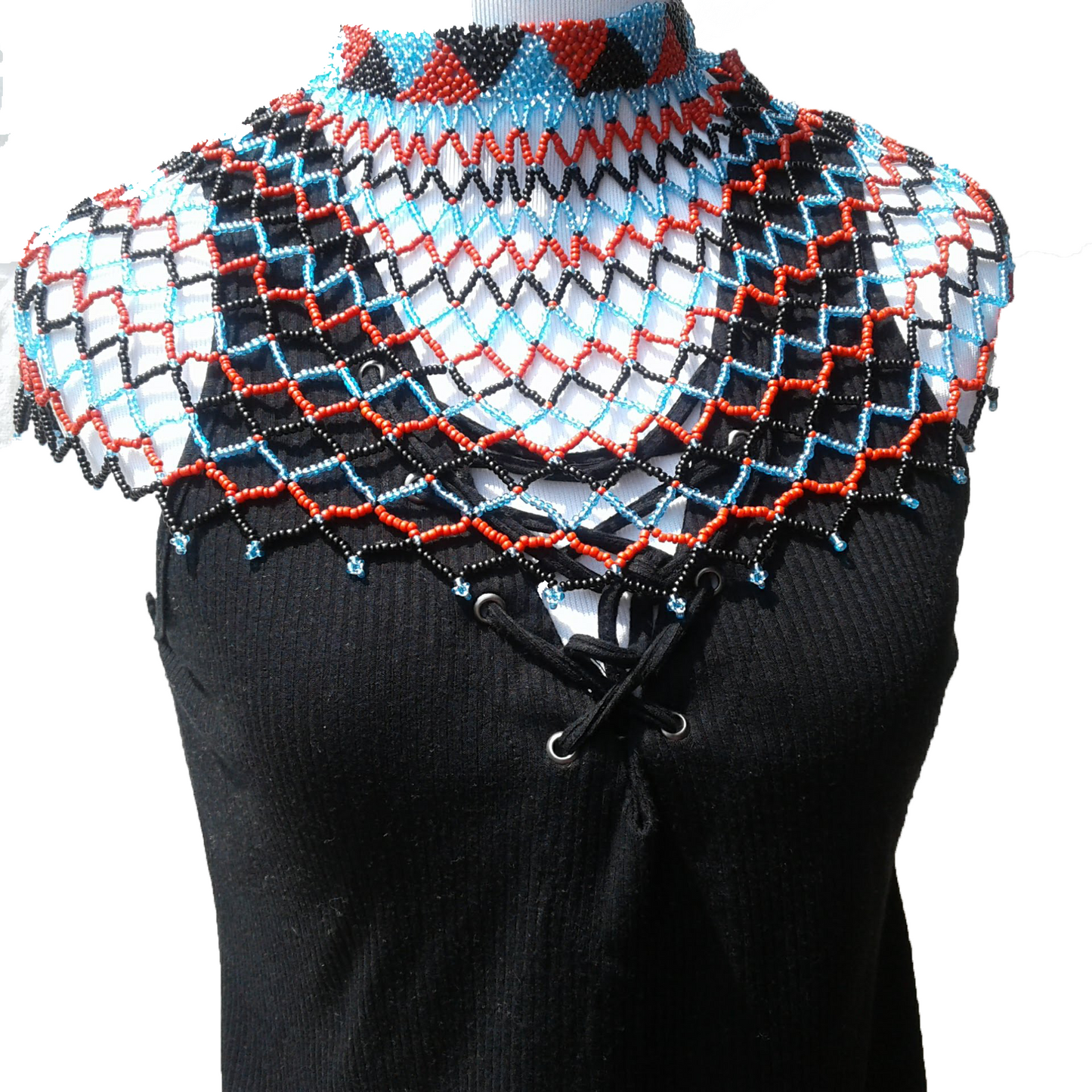 Shoulder choker necklace.