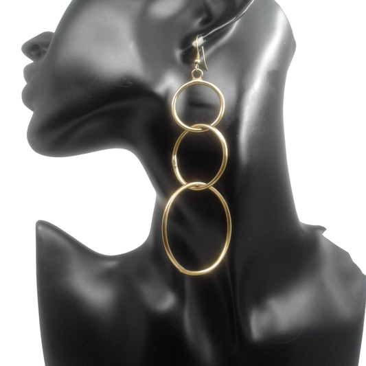 interlocking hoop earrings